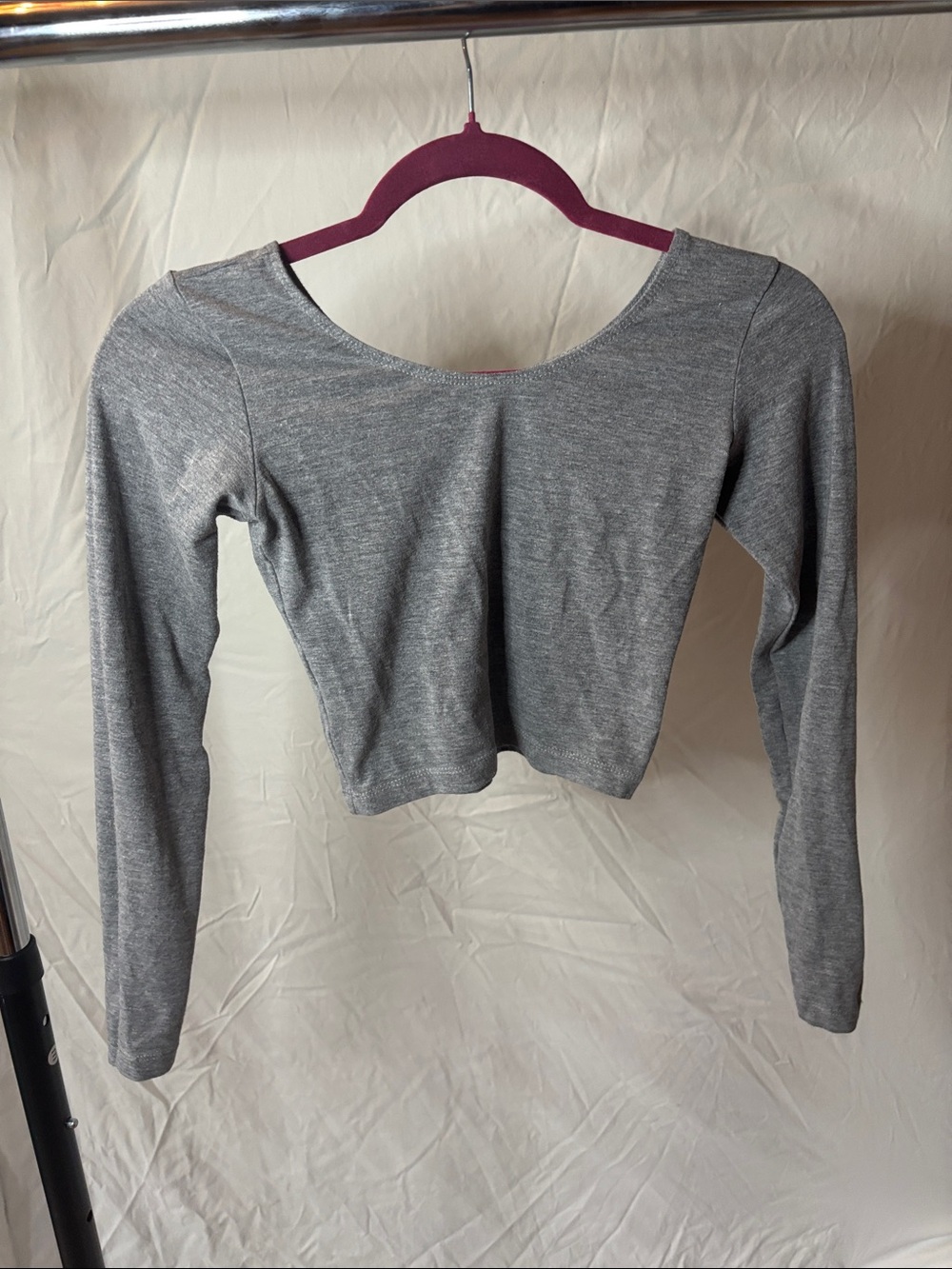 Long Sleeve Gray Cropped Tee